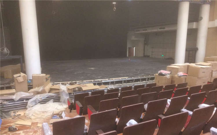 22厚體育運動地板多少錢一平米？