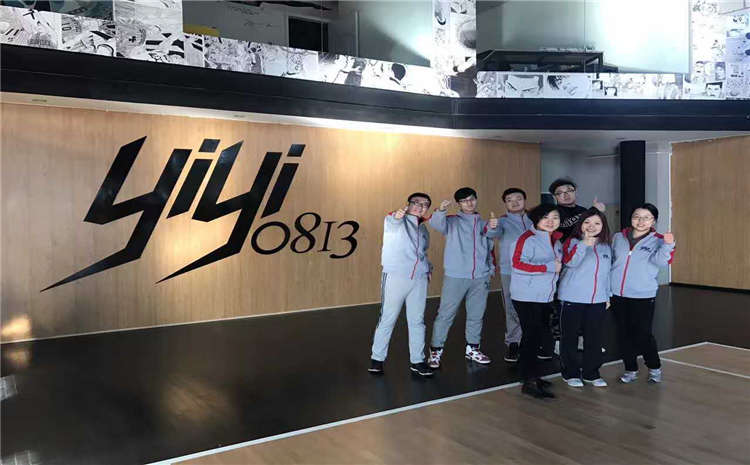 硬木企口木地板籃球場(chǎng)廠家去哪找?