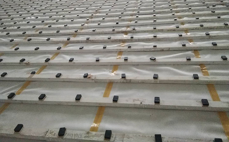 專業(yè)的風(fēng)雨操場地板品牌廠家