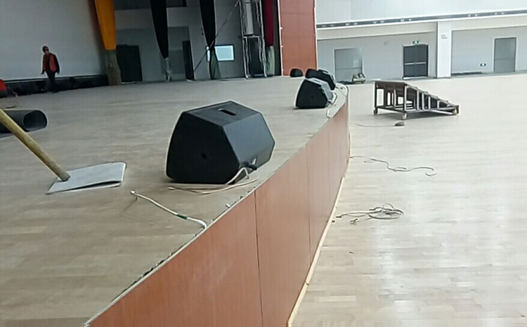 松木木地板籃球館怎么維修?