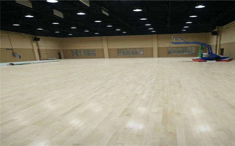 橡膠木舞蹈房木地板多少錢一平米？