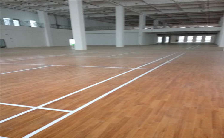 學?;@球場實木地板一般多少錢?