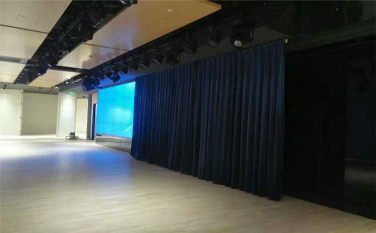 專業(yè)的舞臺(tái)木地板品牌廠家