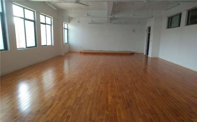 松木舞蹈房木地板哪個牌子好?