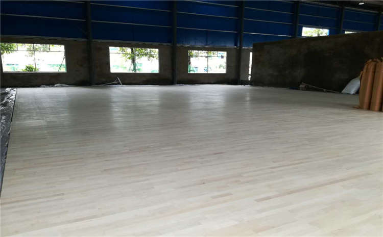 學校體育館實木地板結構