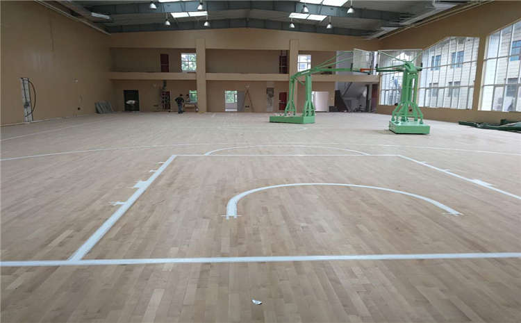 22厚體育館木地板一般多少錢?