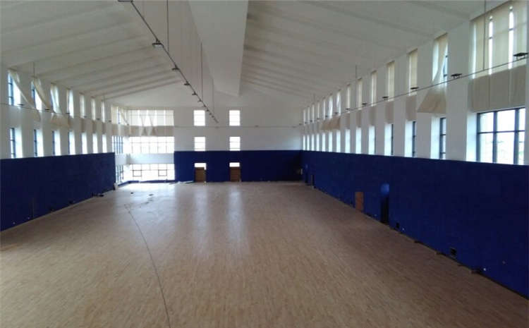 俄勒岡松排球館木地板價(jià)格是多少錢？