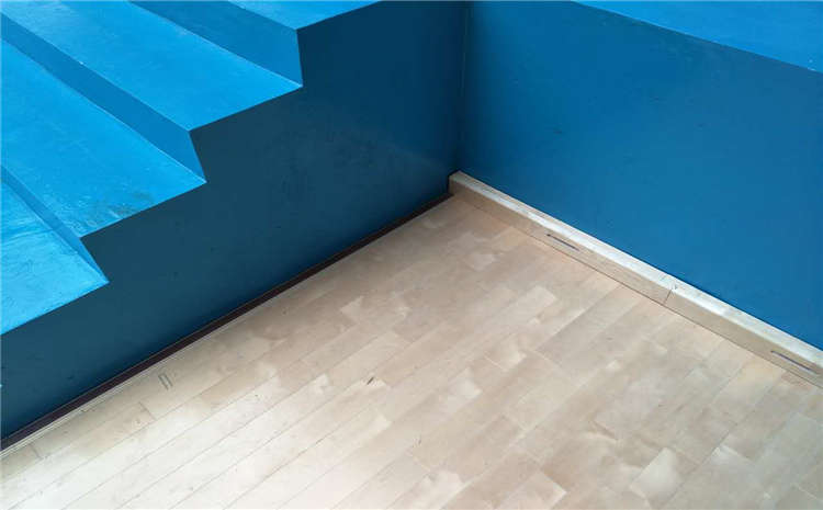 五角楓體育運動地板每平米價格