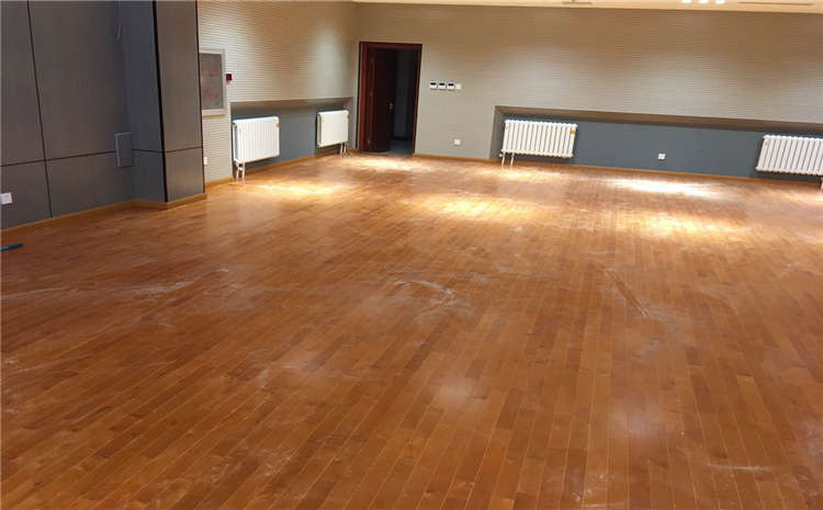 指接板木地板籃球場結構