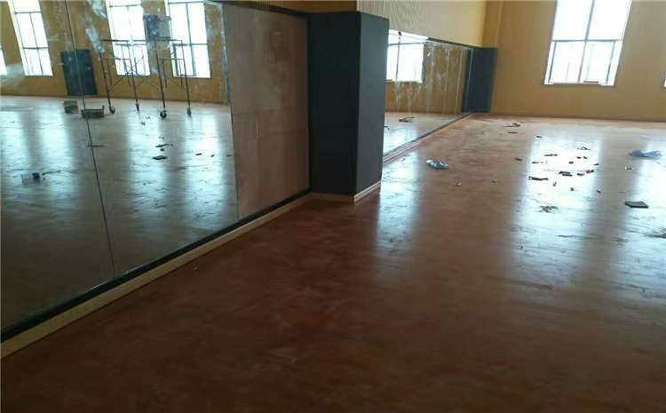 硬木企口舞臺(tái)木地板怎么保養(yǎng)？