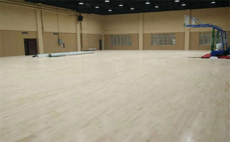 橡膠木舞臺木地板怎么保養？