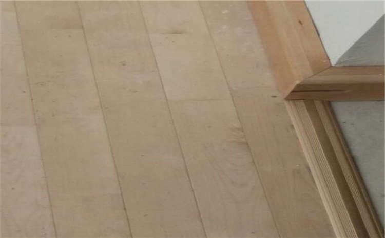 河南翻新運(yùn)動木地板包工包料