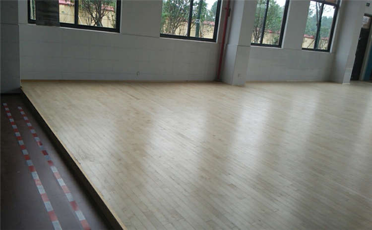 拼接板籃球場(chǎng)實(shí)木地板哪個(gè)品牌好?