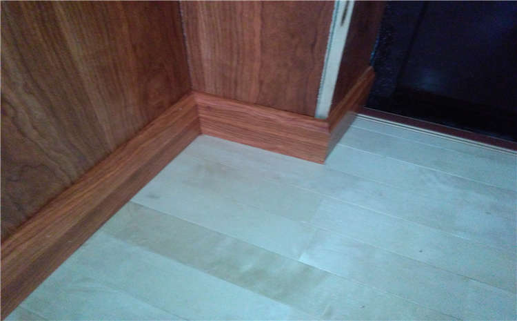 柞木NBA籃球場(chǎng)木地板造價(jià)是的多少？