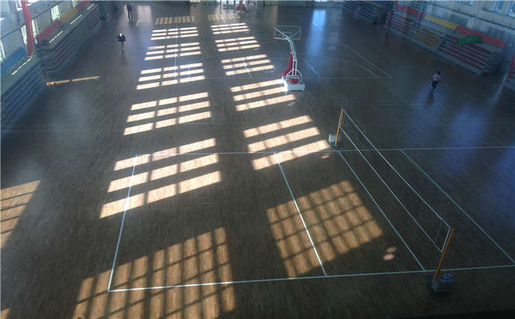 24厚體育運(yùn)動(dòng)地板一平米價(jià)格