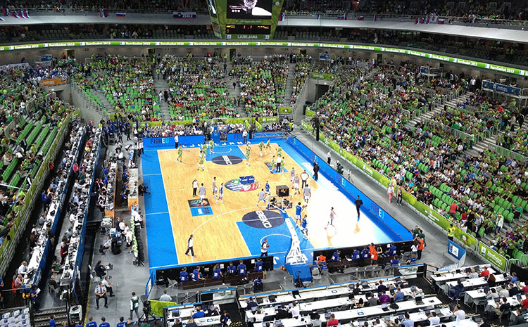 楓木排球館木地板造價是的多少?