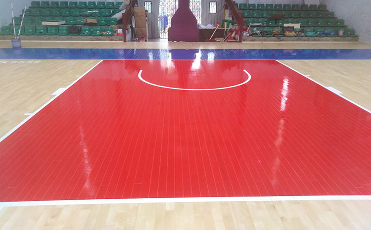 專業的木地板籃球館圖片及價格