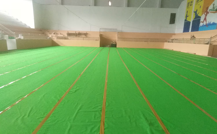 楓樺木體育運動地板哪個牌子好？