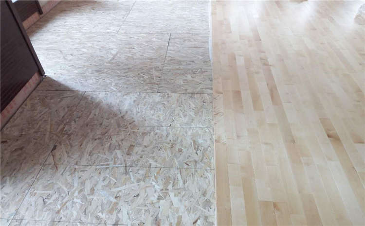 拼接板風(fēng)雨操場地板市場價格表