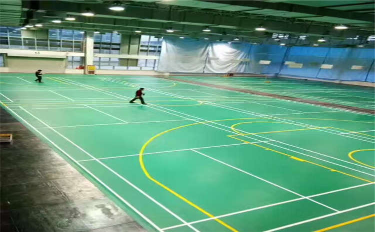 柞木風(fēng)雨操場運(yùn)動地板怎么翻新?