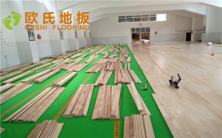 云南省紅河州個舊市綠春小學體育館木地板項目——歐氏實木運動地板