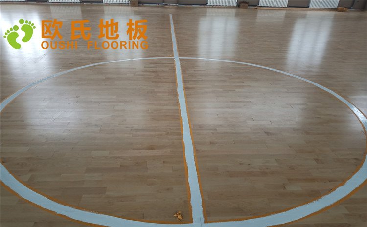 新疆克拉瑪依市獨山子虹園小區體育館木地板項目——歐氏實木運動地板